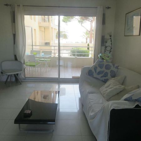 Stunning 2 Bed, 2 Bath Apt On The Cannes Sea Front Has Swimming Pool And Is A Secure Modern Building 464 외부 사진
