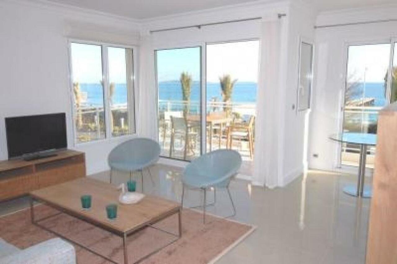 Stunning 2 Bed, 2 Bath Apt On The Cannes Sea Front Has Swimming Pool And Is A Secure Modern Building 464 외부 사진