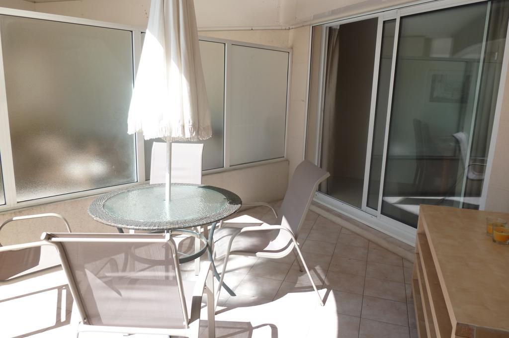 Stunning 2 Bed, 2 Bath Apt On The Cannes Sea Front Has Swimming Pool And Is A Secure Modern Building 464 외부 사진