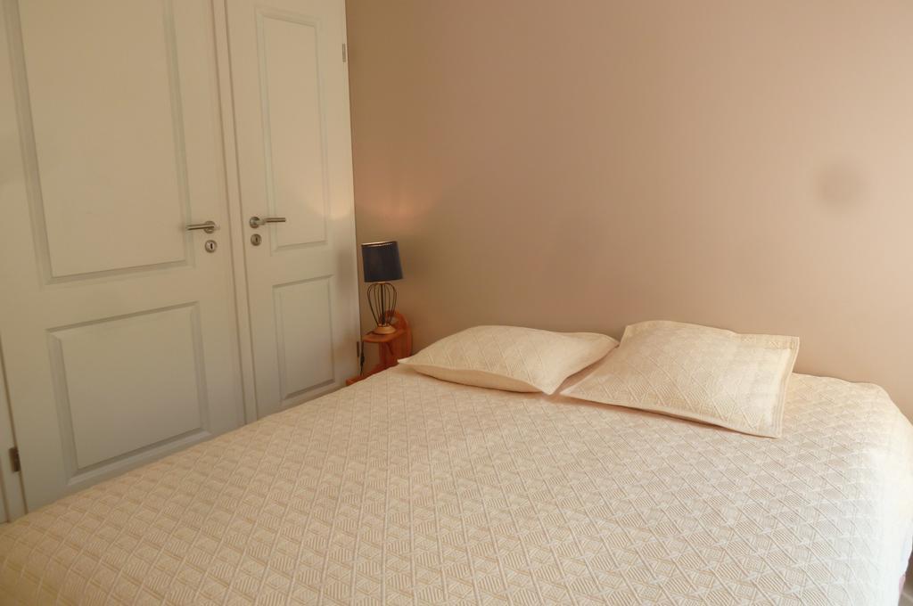 Stunning 2 Bed, 2 Bath Apt On The Cannes Sea Front Has Swimming Pool And Is A Secure Modern Building 464 외부 사진