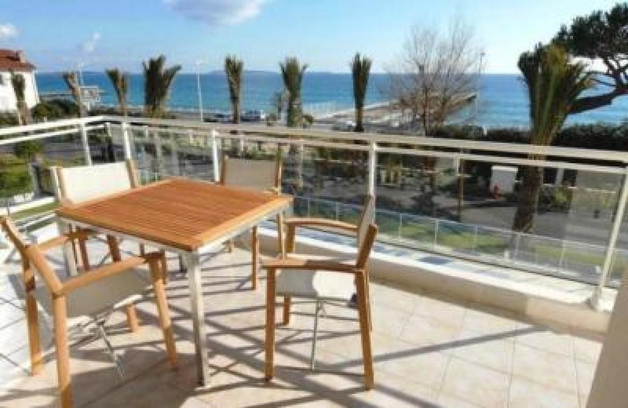 Stunning 2 Bed, 2 Bath Apt On The Cannes Sea Front Has Swimming Pool And Is A Secure Modern Building 464 외부 사진