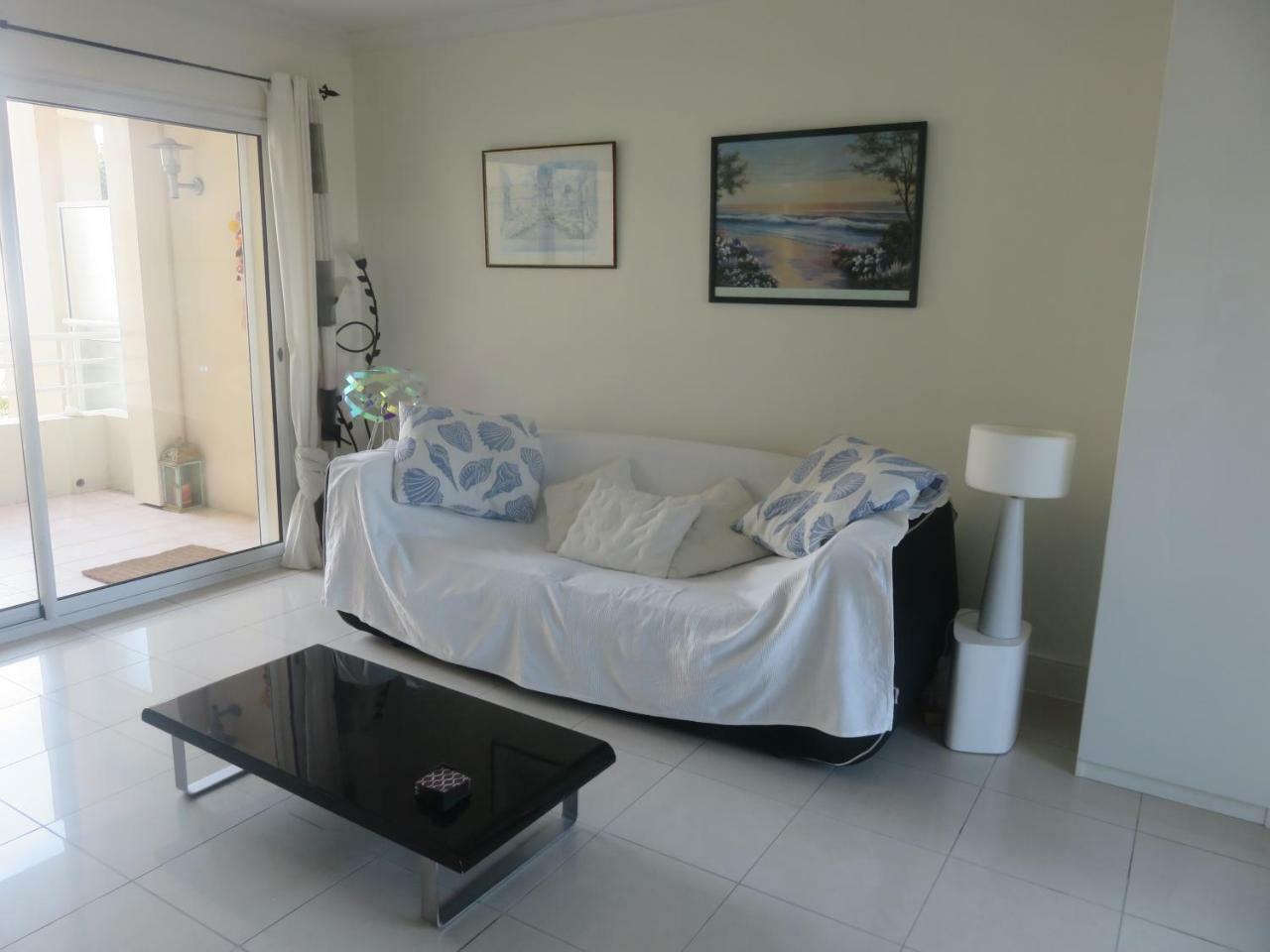 Stunning 2 Bed, 2 Bath Apt On The Cannes Sea Front Has Swimming Pool And Is A Secure Modern Building 464 외부 사진